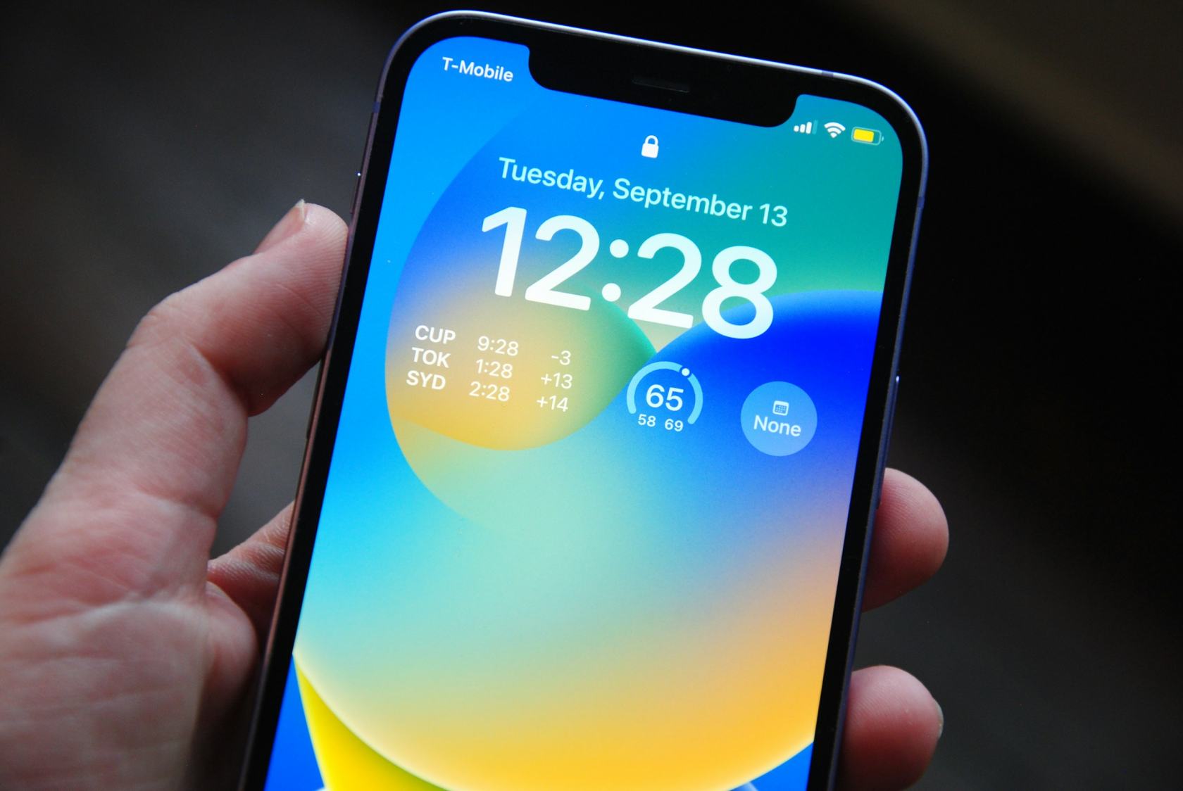iPhone 16e Launched: Budget Apple Phone Under $600 3 iPhone 16e